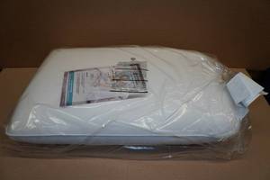 lot 4 image: Comfort Evolution Blue Bubble Gel  Memory Foam Pillow