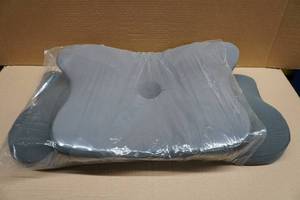 lot 20 image: Cervical Pillow
