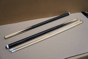 lot 47 image: 2 Pool Cues