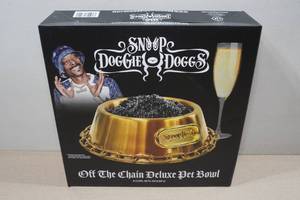 lot 189 image: Snoop Doggie Doggs Off the Chain Deluxe Pet Bowl