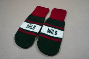 lot 205 image: Adult Wild Mittens