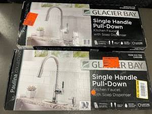 2 X Glacier Bay Paulina Single-Handle Pull-Down Kitchen Faucet with Soap Dispenser - Chrome