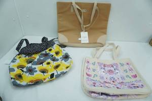 lot 22 image: NWT October Jaipur Tan Tote Bag (large) Flower Print Canvas Satchel Thursday Friday Flower Print Canvas tote (NEW)