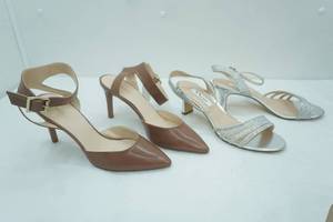 lot 36 image: NEW Womens Shoes (2 Pair)