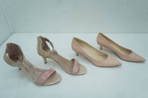 lot 37 image: Womens Shoes (2 Pair)