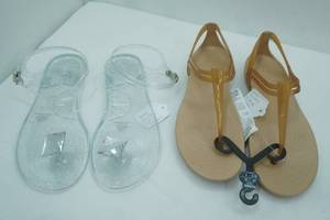 lot 45 image: Womens Shoes (2 Pair)