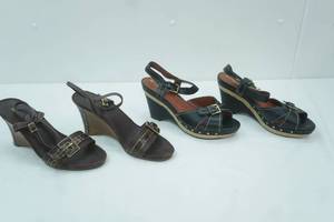 lot 47 image: Womens Shoes (2 pair)