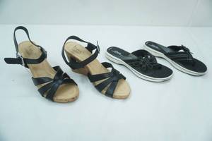 lot 48 image: Womens Shoes (2 pair)