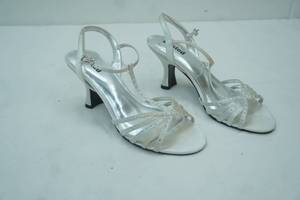 lot 55 image: Womens Shoes