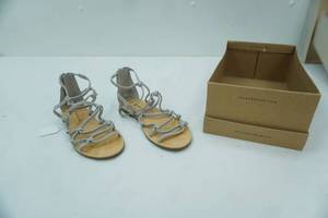 lot 61 image: NEW Womens Sandals Lucky Brand