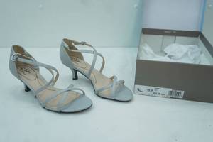 lot 62 image: NEW Womens Lifestride Heels