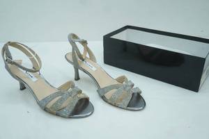 lot 67 image: NEW Nina New York Silver Dress SandalsHeels size 9