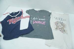 lot 91 image: 3ct NEW Womens Shirts