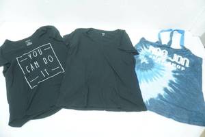 lot 94 image: 3ct NEW Womens Shirts Size L