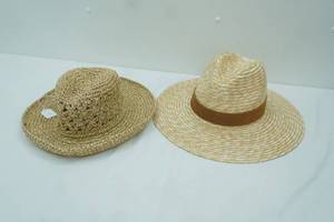 lot 104 image: Womens Sun Hats NEW