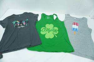 lot 111 image: 3ct NEW Womens Shirts