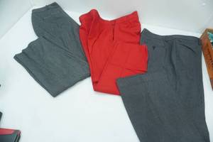 lot 125 image: 3ct Womens Dress Pants. Very Good Condition