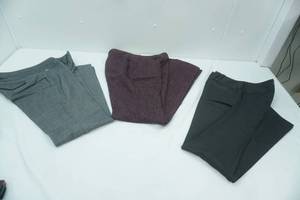 lot 130 image: 3ct Womens Dress Pants. Very Good Condition