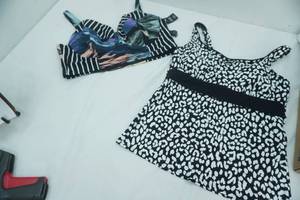 lot 167 image: Lands End 12DD Black & White Tankini Torrid Underwire Bikini Top 2-DDF NWT