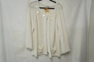 lot 194 image: NWT Coldwater Creek White Cardigan Size 2X (one button close)