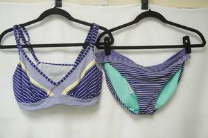 lot 264 image: Athleta Bikini. Underwire Top Size 38 DDD, Bottom Size L