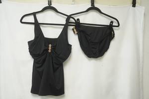 lot 268 image: Coco Reef Black 2-Piece Tankini Swimsuit. Size 36D Top (underwire) and Size L Bottoms
