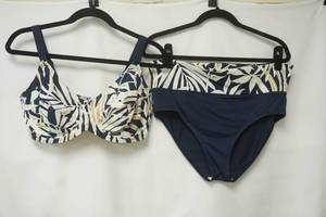 lot 269 image: 2-Piece Swimsuit. Navy Blue & Print. Underwire top. (no tag-L)