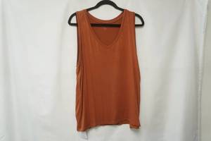 lot 298 image: Loft Size XL v-neck burnt orange tank