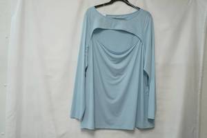 lot 411 image: NINE WEST 3X. Long Sleeve Light Blue, open-chest blouse.