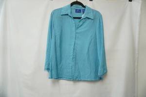 lot 457 image: j.h. collectibles size M blue floral print button up blouse