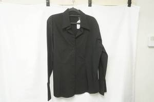 lot 469 image: New York & Company Black Button Up Size XL