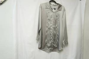 lot 484 image: Chicos Size 2 silver long sleeve button up blouse