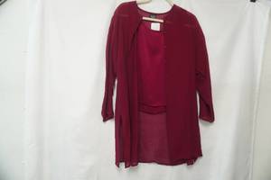 lot 500 image: Eileen Fisher size S tank and button up blouse