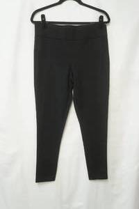 lot 512 image: Loft Black knit leggings