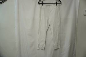 lot 521 image: Mac & Me size 8 White Stretch Ankle Length Slip on pants