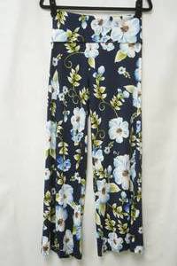lot 536 image: NWT Blue Flower Size L Slacks