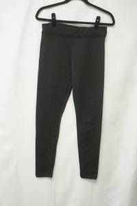 lot 557 image: Serra Size M black leggings