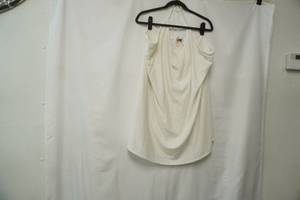 lot 572 image: Wild Fable Size 3X, halter-top White Mini dressbeach cover up