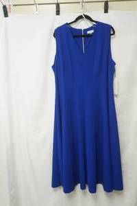 NWT Calvin Klein Size 20W Blue Formal Dress