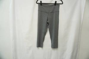 lot 581 image: Champion Size L Duo Dry grey legging capri