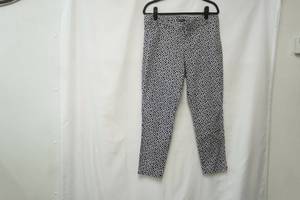 lot 603 image: NWT Gap Size 12 Slim City Crop