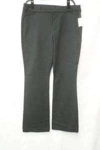 lot 665 image: NWT Old Navy Size 16 Pixie Flare Black Slacks
