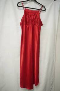 lot 871 image: Private Luxuries red nightgown size L