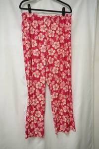 lot 876 image: Pink Flowered sleep bottoms size XL