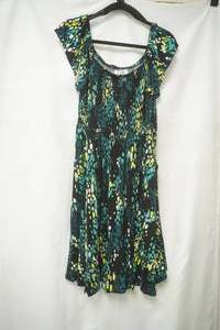lot 812 image: NWT Torrid super soft knit green black print dress size 1x