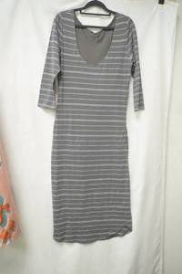 lot 818 image: NWT Athleta grey striped dress size m