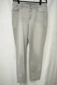 lot 822 image: Chicos 2R grey jeans