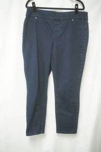 lot 823 image: Chicos  Perfect stretch  ankle length blue size 2