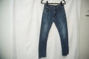 lot 824 image: Levi Jeans size 30x30