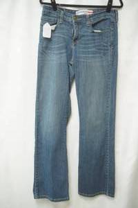 lot 826 image: Denizen jeans size e10